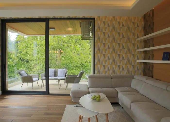 Park Residence 6 - 2 Bedroom & Parking At Tivat Center